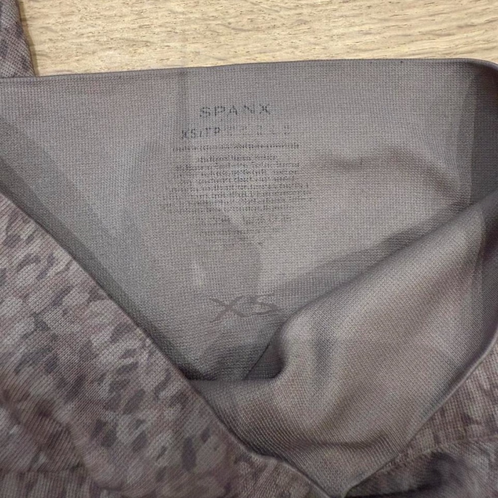 SPANX Animal Print Leggings - XS - Picture 4 of 4